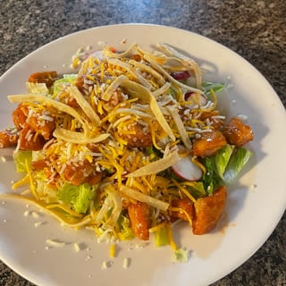 Veracruz Spicy Crispy Chicken Caesar Salad